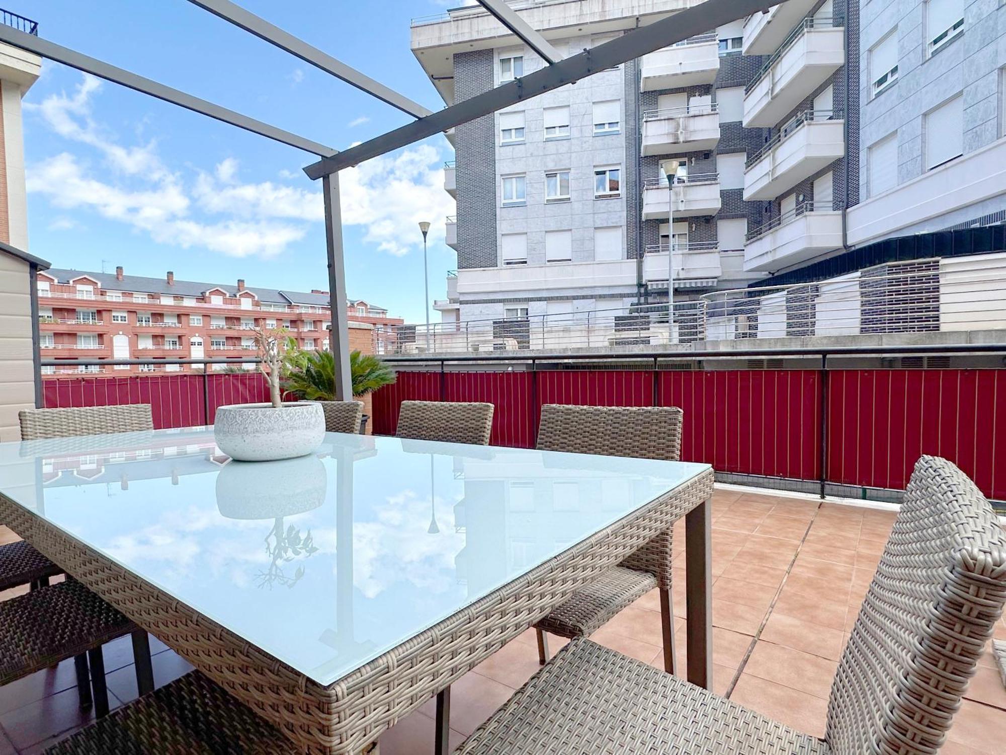 Apartamento Con Gran Terraza En El Centro Appartement Castro Urdiales Buitenkant foto